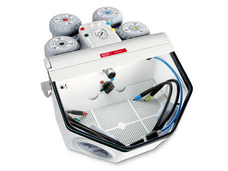 Basic Quattro - Pískovač se dvěma zásobníky. Možnost rozšíření až na 4 zásobníky